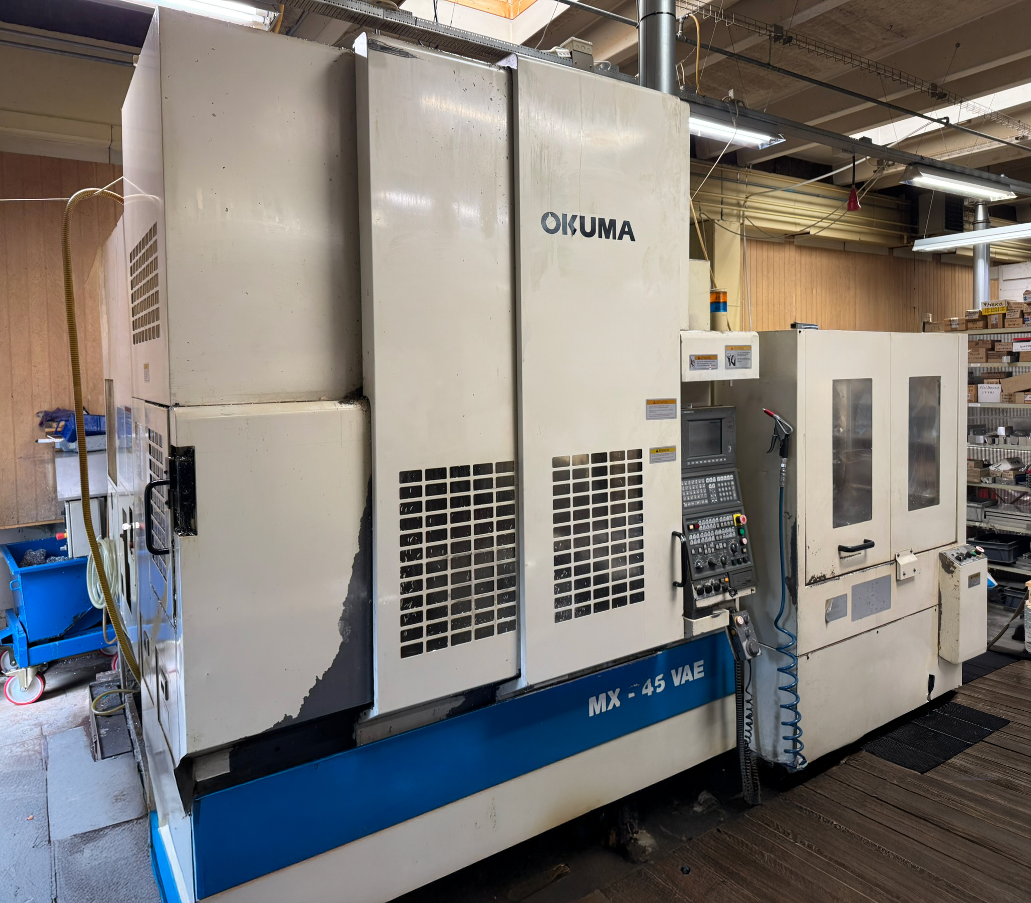 Okuma MX 45 VAEVMC Machining center Used Okuma MX 45 VAE With 2
