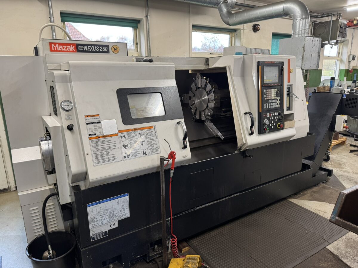 Mazak-QTN-250-1000-CNC-Lathe-2
